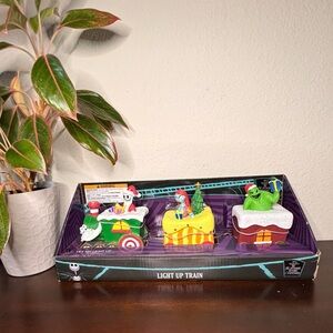 Disney’s Nightmare Before Christmas Light Up 3pc Resin Train Oogie, Sally,Jack